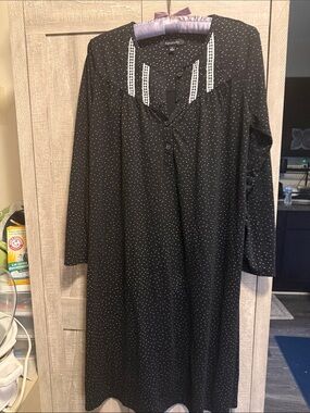 Relativity Black Polka Dot Long Sleeve pajama dress